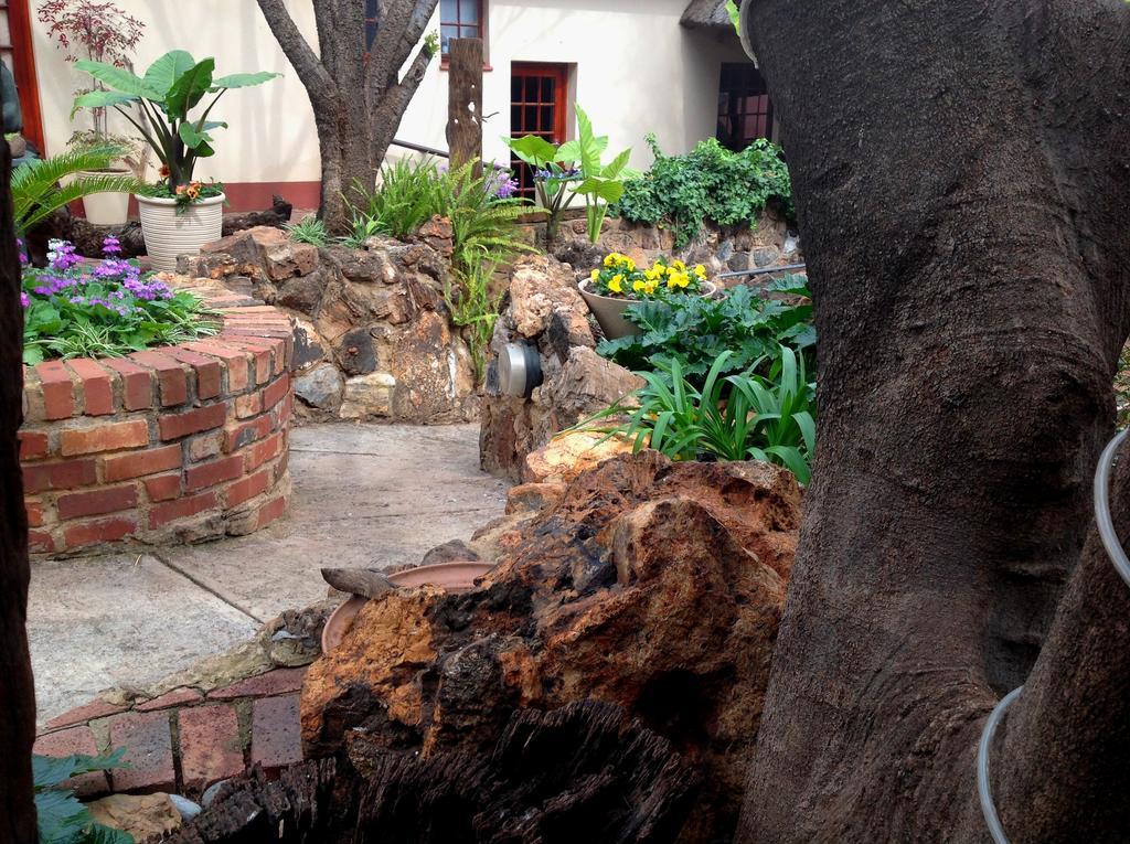Centurion Guest House And Lodge Bagian luar foto