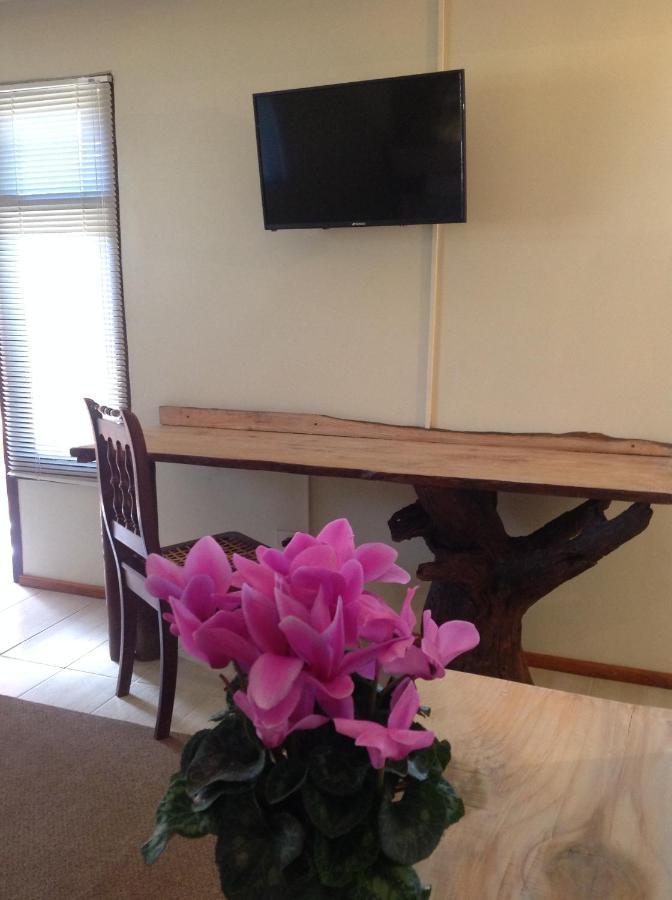 Centurion Guest House And Lodge Bagian luar foto